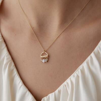 Altın Baget Sallantılı Kolye - 2