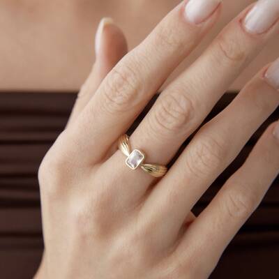 Altın Baget Taşlı Fiyonk Yüzük - 2