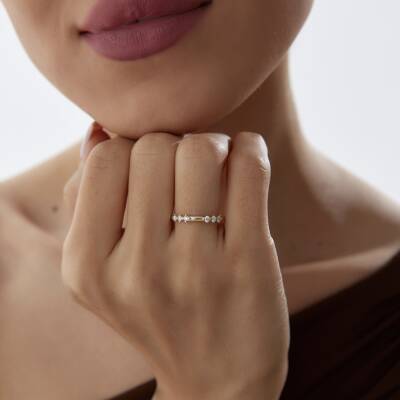 Altın Çok Taşlı Sıralı Minimal Yüzük - 1