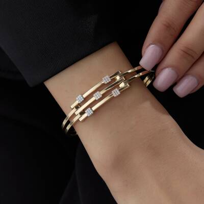 Altın Kare Taşlı Kaburga Kelepçe - 3