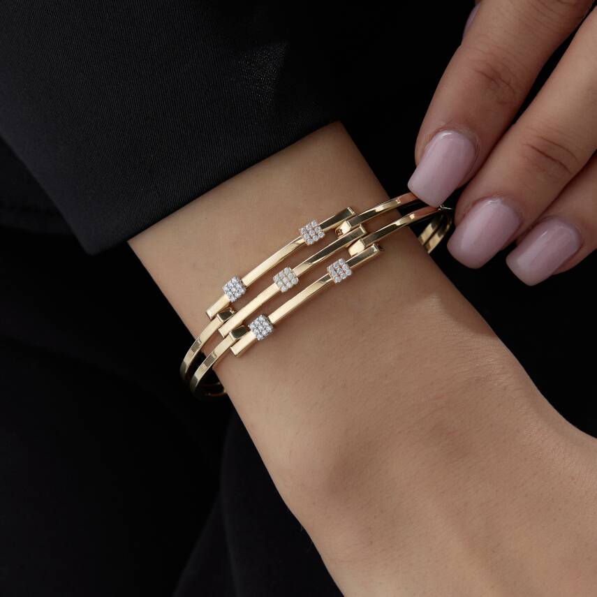 Altın Kare Taşlı Kaburga Kelepçe - 3