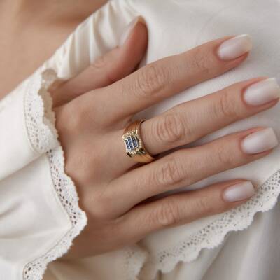 Altın Beş Sıralı Lacivert Taşlı Yüzük - 1