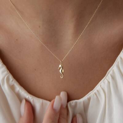 Altın Minimal Denizatı Kolye - 4