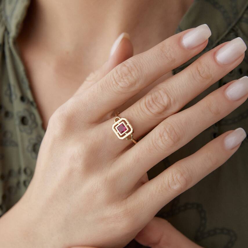 Altın Pembe Taşlı Kare Yüzük - Semih Haşhaş Kuyumculuk
