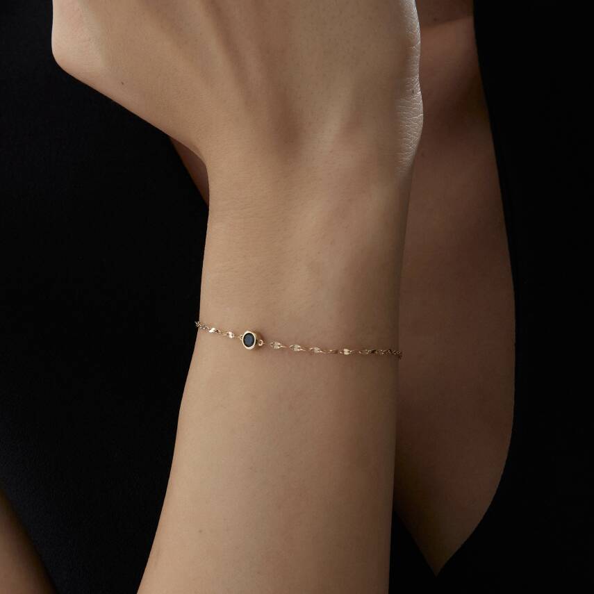 Altın Siyah Taşlı Yuvarlak Minimal Bileklik - Semih Haşhaş Kuyumculuk