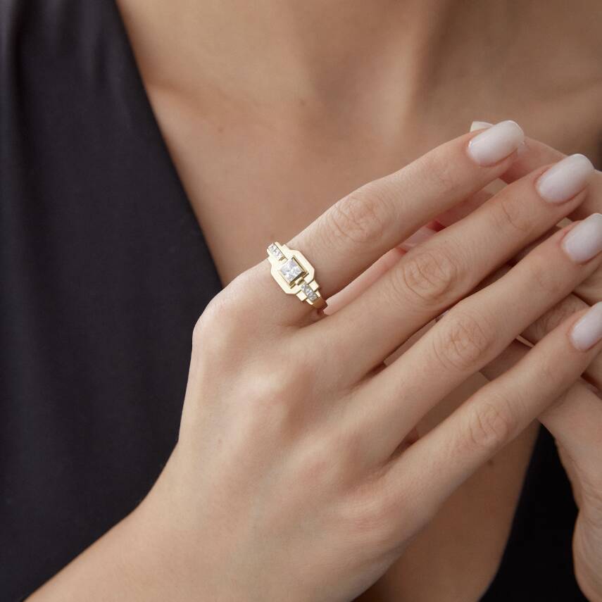 Altın Taşlı Kare Tasarım Yüzük - Semih Haşhaş Kuyumculuk