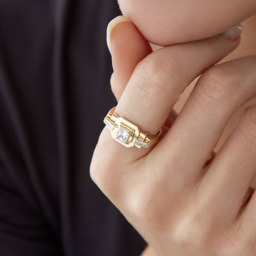 Altın Taşlı Kare Tasarım Yüzük - 3