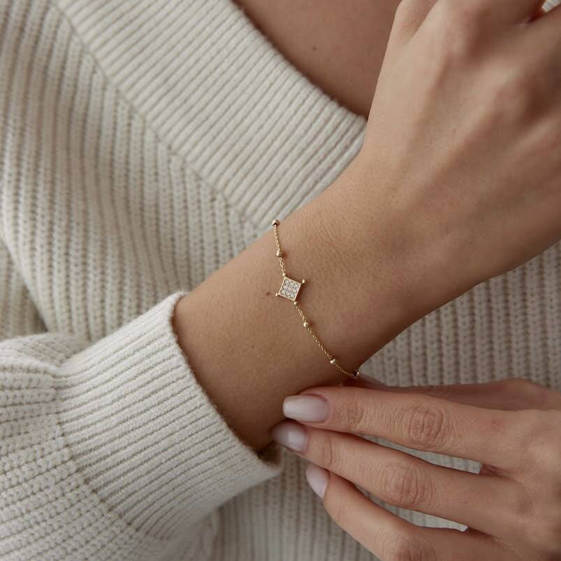 Altın Taşlı Minimal Kare Bileklik - Semih Haşhaş Kuyumculuk