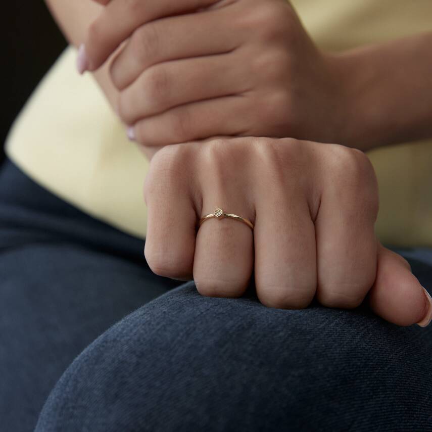 Altın Kare Taşlı Minimal Yüzük - 3