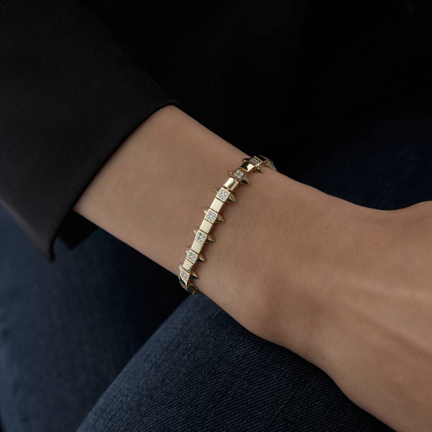 Altın Taşlı Üçgen Bileklik - Semih Haşhaş Kuyumculuk (1)