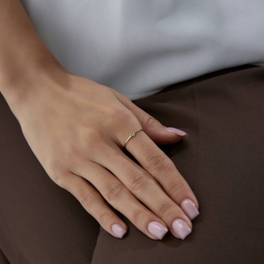 Altın Yeşil Taşlı Minimal Yonca Yüzük - Semih Haşhaş Kuyumculuk (1)