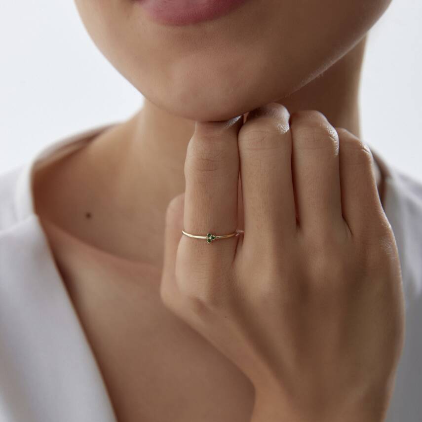 Altın Yeşil Taşlı Minimal Yonca Yüzük - Semih Haşhaş Kuyumculuk