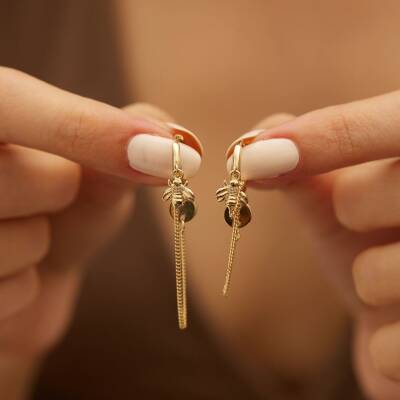 Arı Tasarımlı Sallantılı Altın Küpe - 2