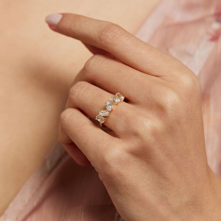 Asimetrik Beştaş Altın Yüzük - Semih Haşhaş Kuyumculuk