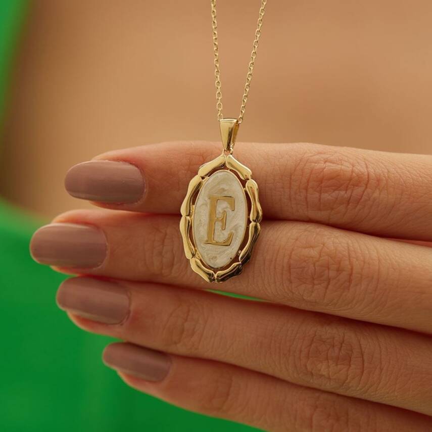 Beyaz Mineli Harf Altın Kolye - 3