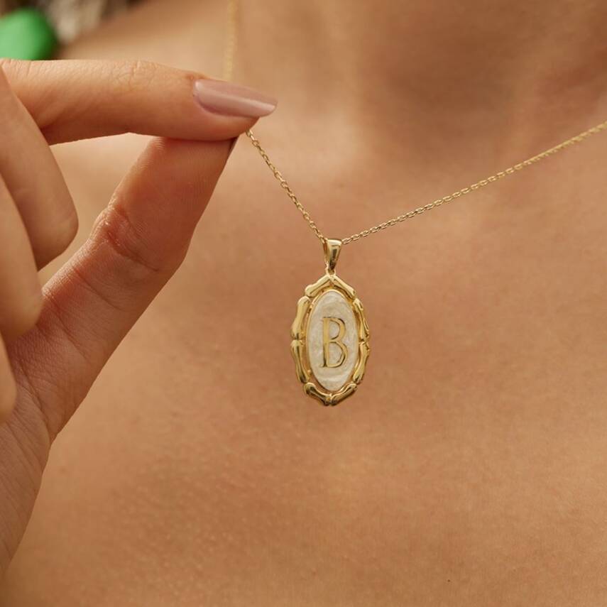 Beyaz Mineli Harf Altın Kolye - 5