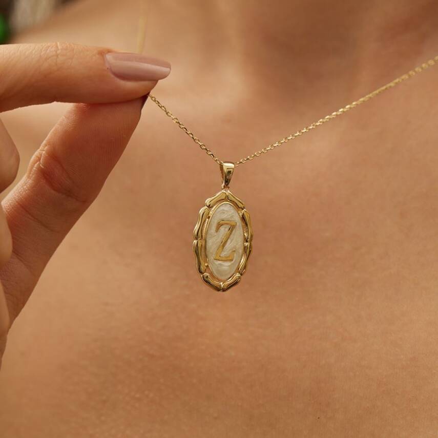 Beyaz Mineli Harf Altın Kolye - 8