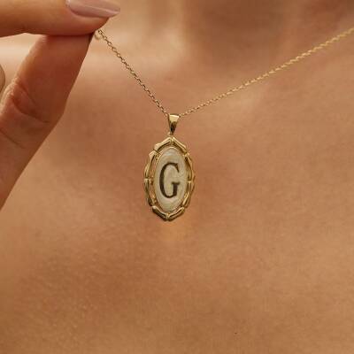 Beyaz Mineli Harf Altın Kolye - 9