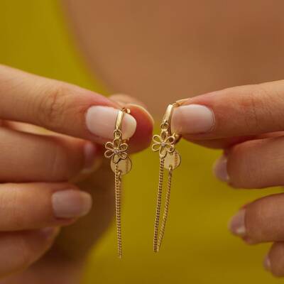 Çiçekli Sallantılı Altın Küpe - 1