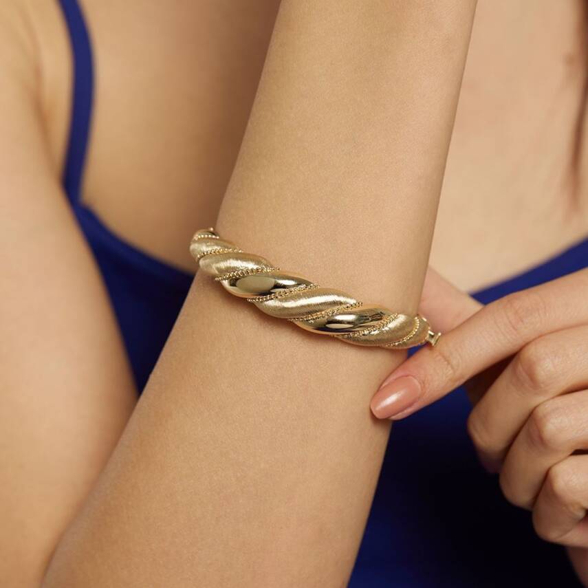 Çizgili Burgu Model Altın Tasarım Kelepçe Bilezik - Semih Haşhaş Kuyumculuk