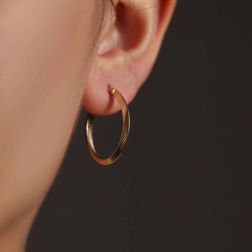 Çizgili Halka Altın Küpe - 1