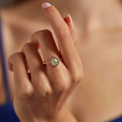 Desenli Mint Yeşili Damla Baget Altın Yüzük - 1