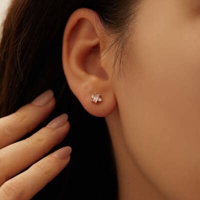 Dikdörtgen Pembe Taşlı Minimal Altın Küpe - 1