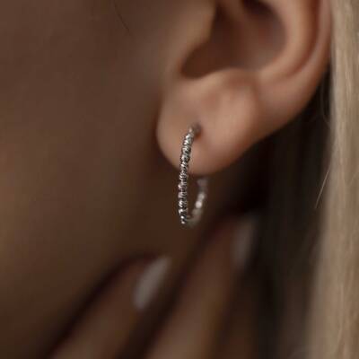 Dorika Toplu Beyaz Altın Halka Küpe - 1