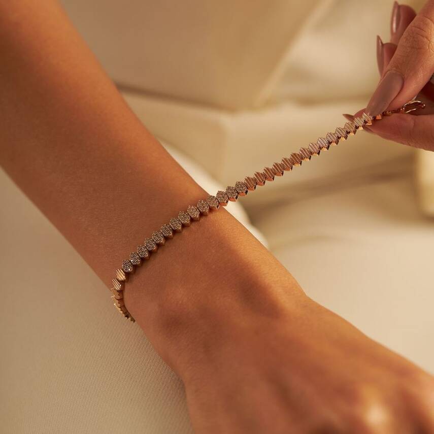 Fişek Model Taşlı Altın Bileklik - Semih Haşhaş Kuyumculuk (1)