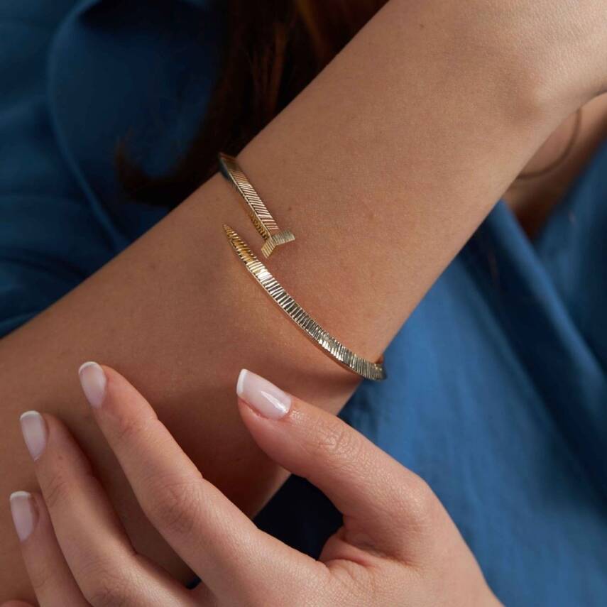 Kalemli Çivi Altın Kelepçe Bilezik - Semih Haşhaş Kuyumculuk