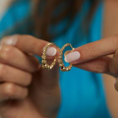 Kalemli Dorika Top Halka Altın Küpe - 2