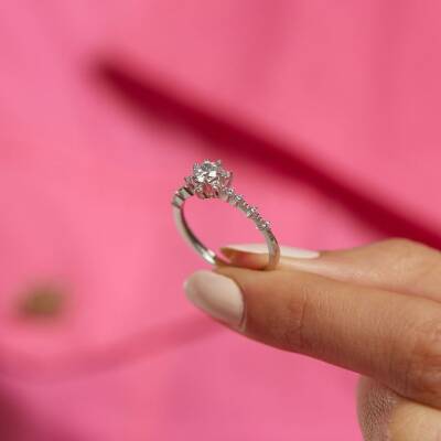 Lotus Model Tektaş Beyaz Altın Yüzük - 1