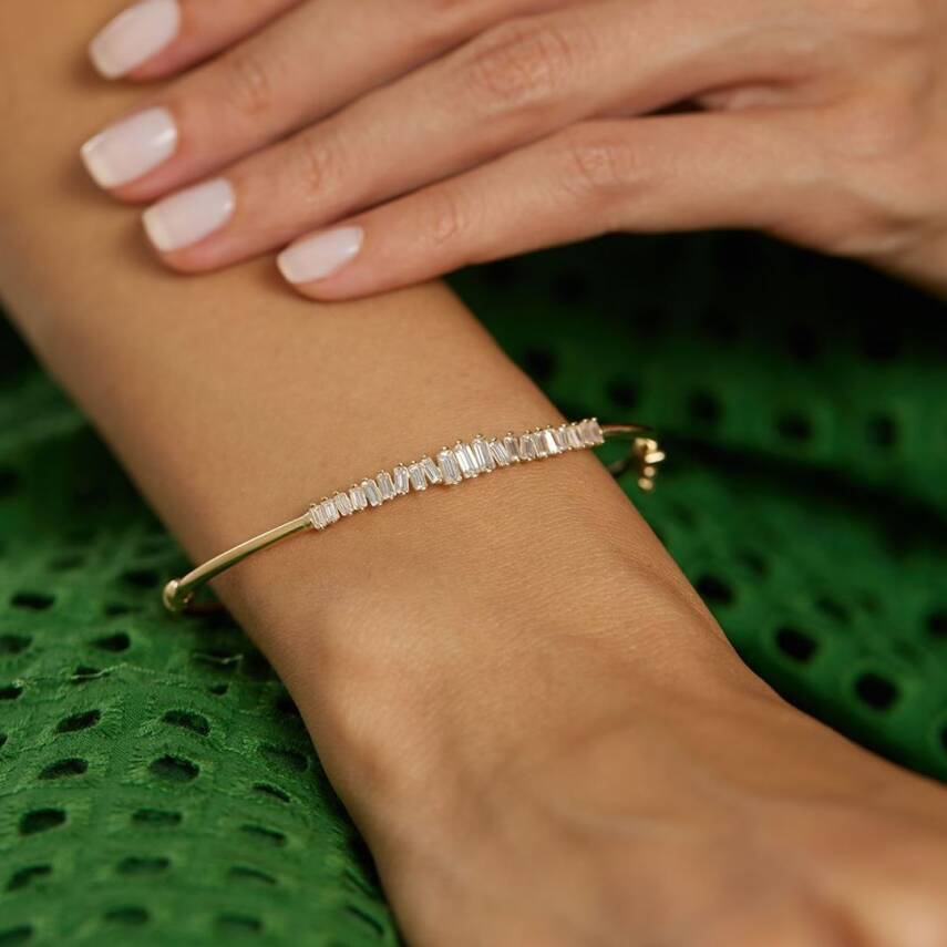 Mini Dikdörtgen Taşlı Altın Kelepçe Bilezik - Semih Haşhaş Kuyumculuk (1)