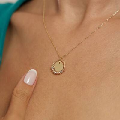 Minimal Dorikalı Yuvarlak Plaka Altın Kolye - 1