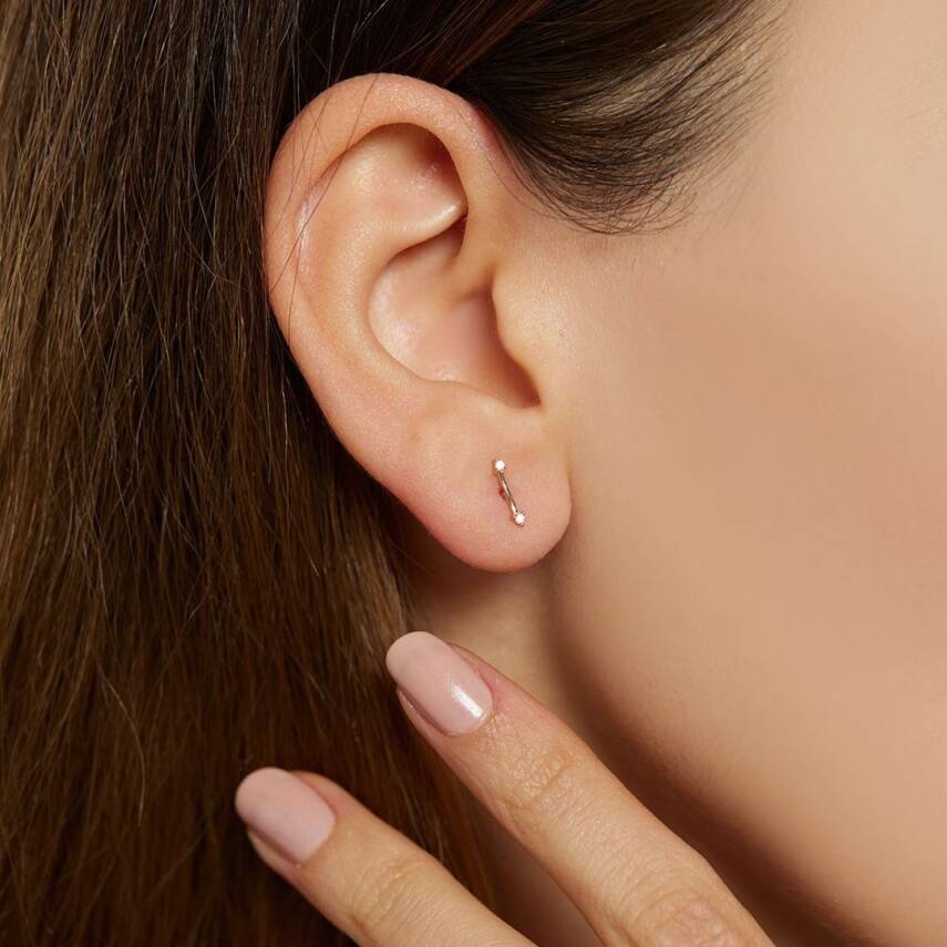 Minimal Taşlı Çizgi Altın Küpe - Semih Haşhaş Kuyumculuk