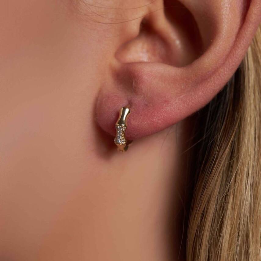 Minimal Taşlı Kemik Altın Küpe - Semih Haşhaş Kuyumculuk