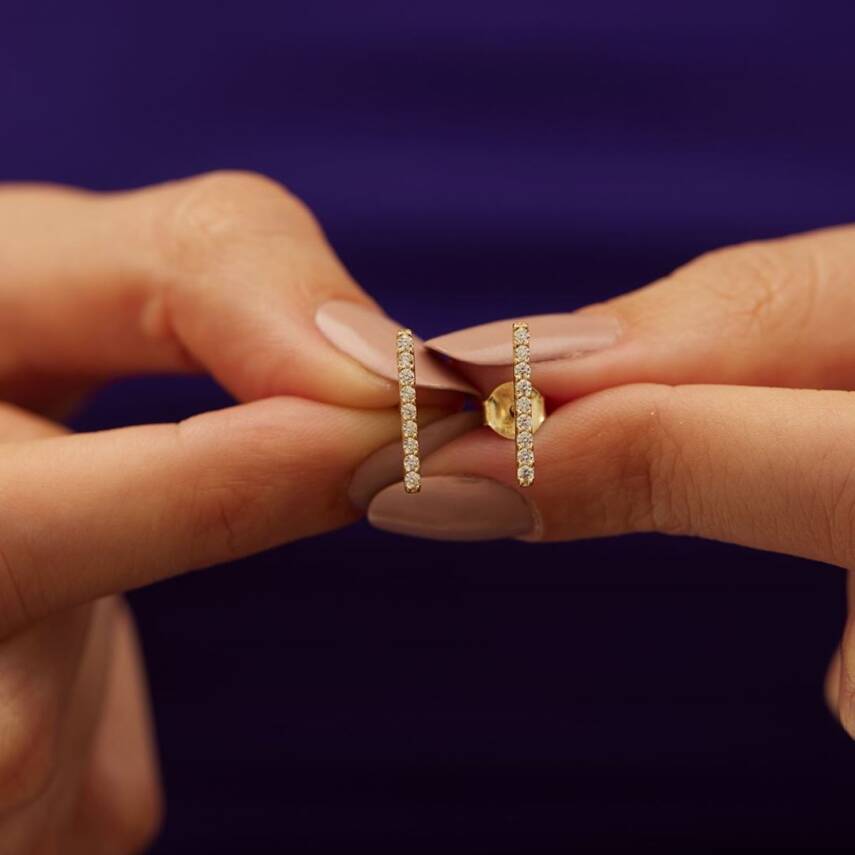 Minimal Taşlı Şerit Altın Küpe - Semih Haşhaş Kuyumculuk (1)