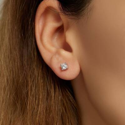 Minimal Tek Taşlı Klasik Altın Küpe - 1