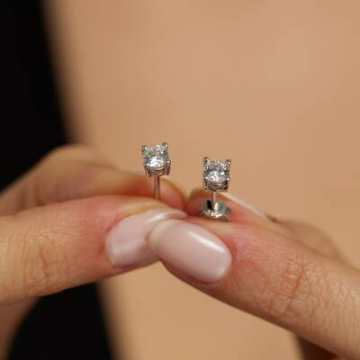 Minimal Tek Taşlı Klasik Altın Küpe - 2