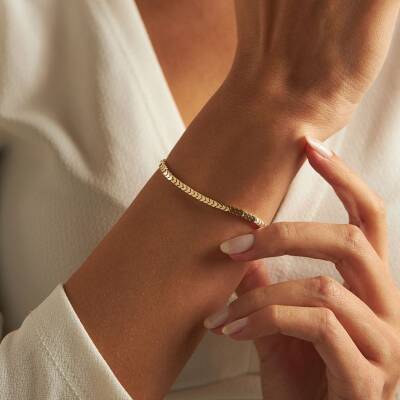 Minimal Üçgen Tasarımlı Altın Zincir Bileklik - 2