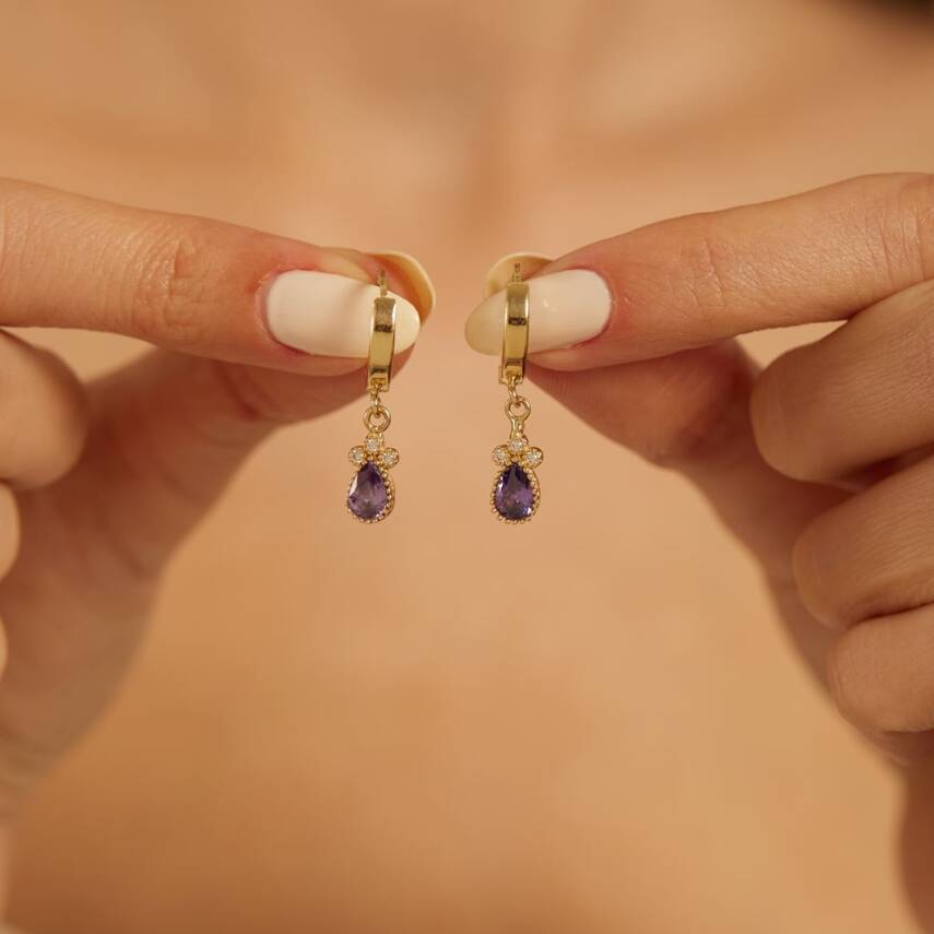 Mor Damla Taş Sallantılı Altın Küpe - Semih Haşhaş Kuyumculuk