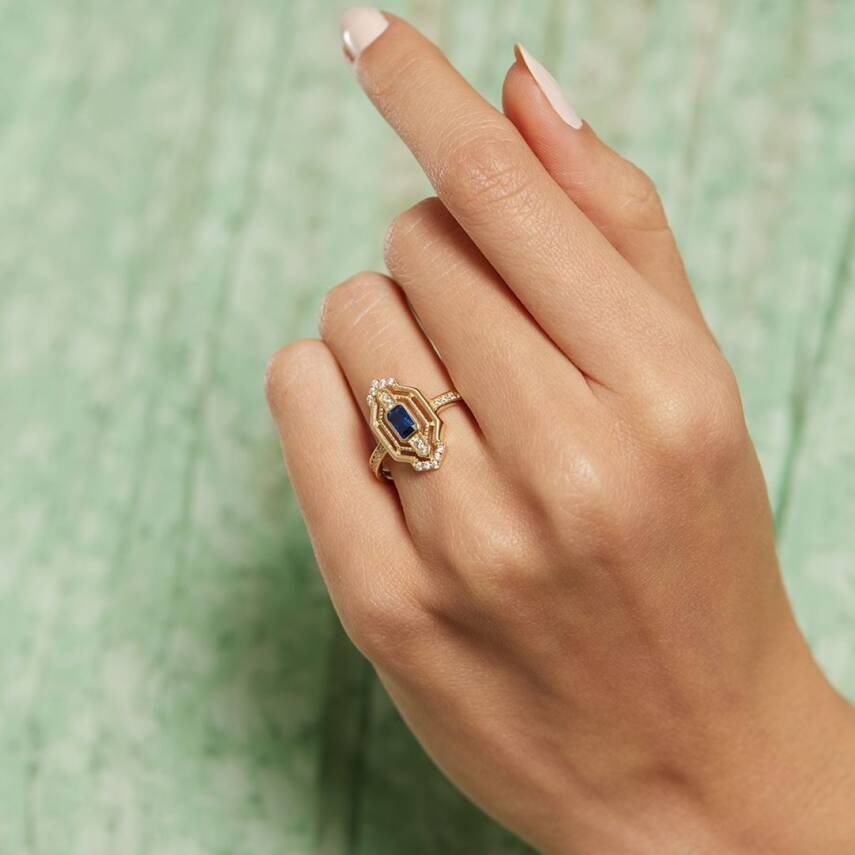 Ortası Mavi Taşlı Tasarım Altın Yüzük - Semih Haşhaş Kuyumculuk