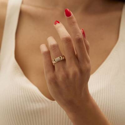 Ortası Taşlı Bombeli Plaka Altın Yüzük - 1