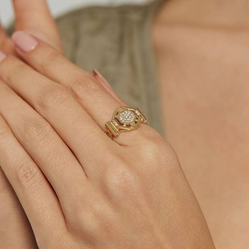 Ortası Taşlı Geometrik Altın Yüzük - 1