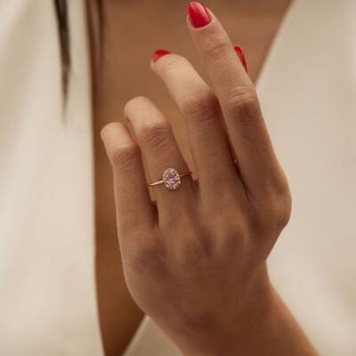Oval Pembe Baget Taşlı Altın Yüzük - 1