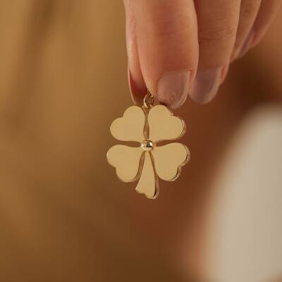 Plaka Altın Yonca Kolye Ucu - 1