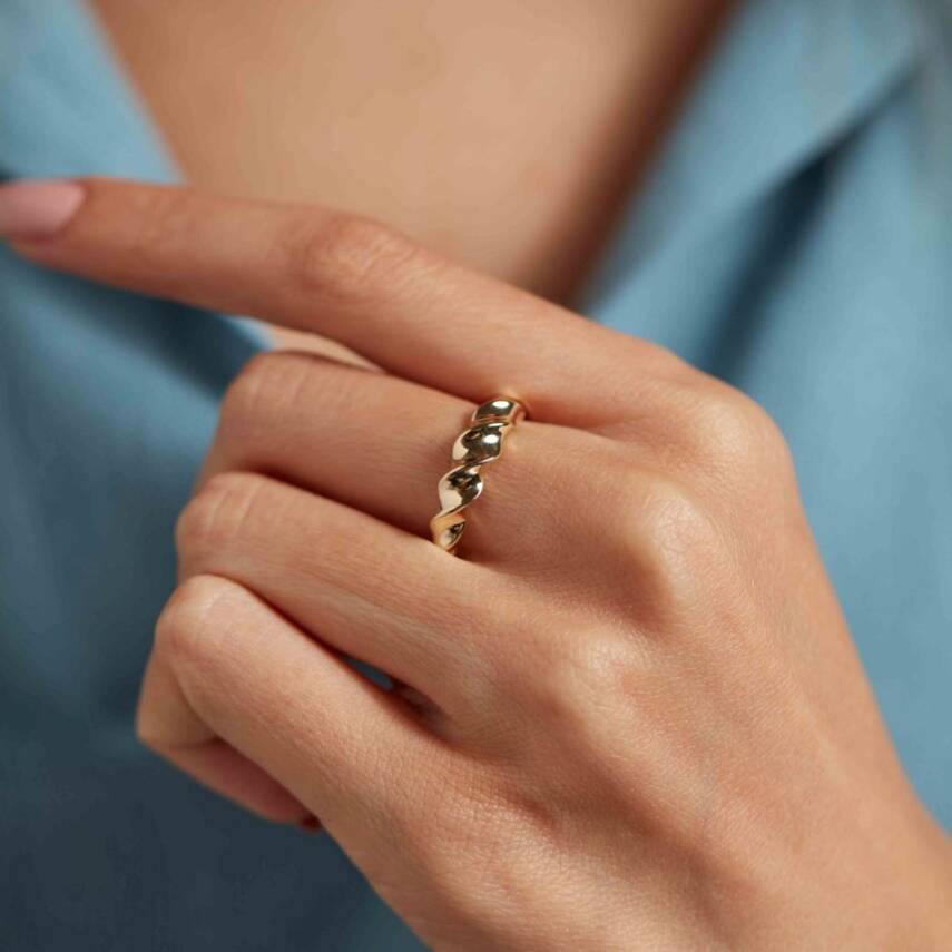 Sarmal Tasarımın Şıklığı Altın Yüzük - Semih Haşhaş Kuyumculuk