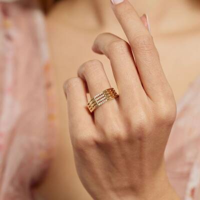 Sıra Taşlı Geometrik Altın Tasarım Yüzük - 1