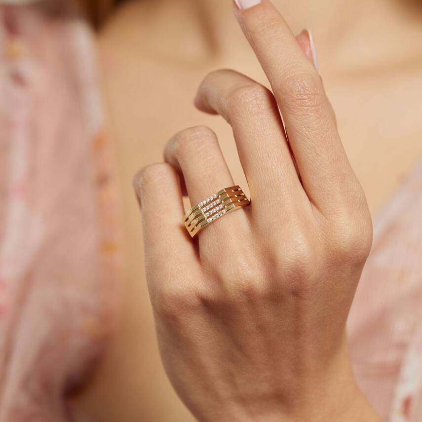 Sıra Taşlı Geometrik Altın Tasarım Yüzük - Semih Haşhaş Kuyumculuk