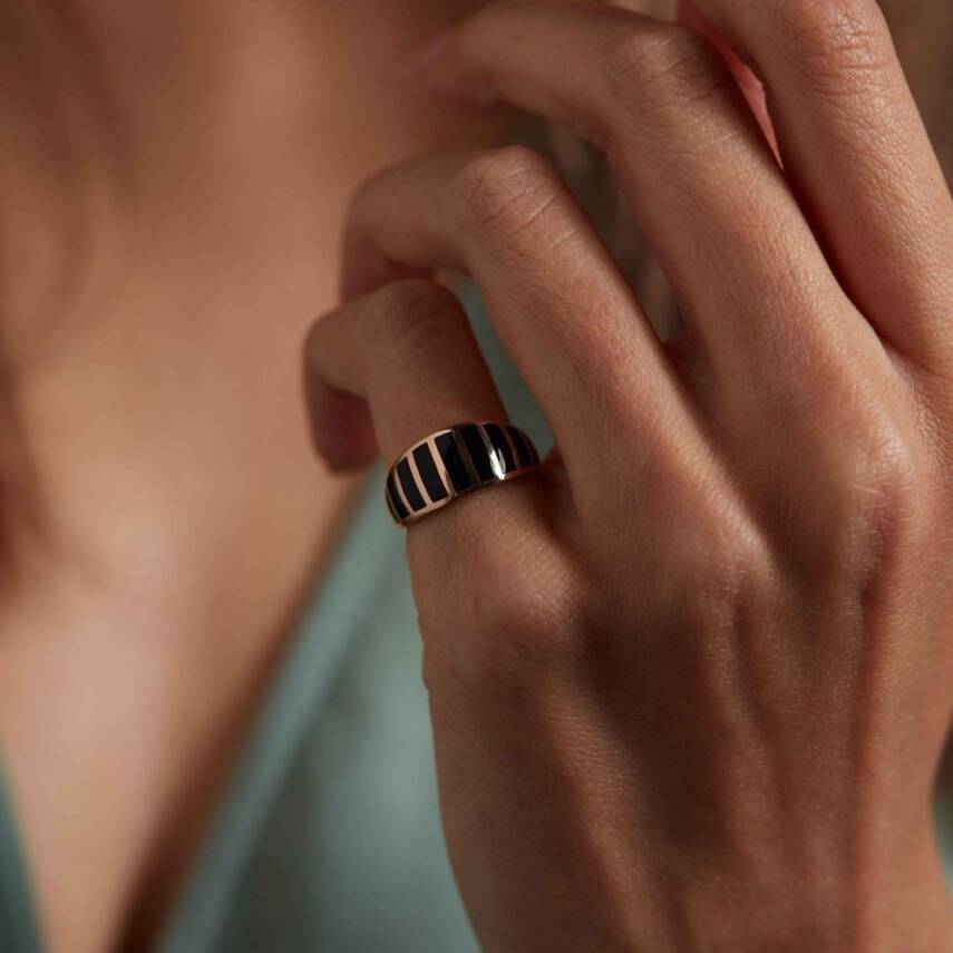 Siyah Mineli Bombeli Halka Altın Yüzük - Semih Haşhaş Kuyumculuk